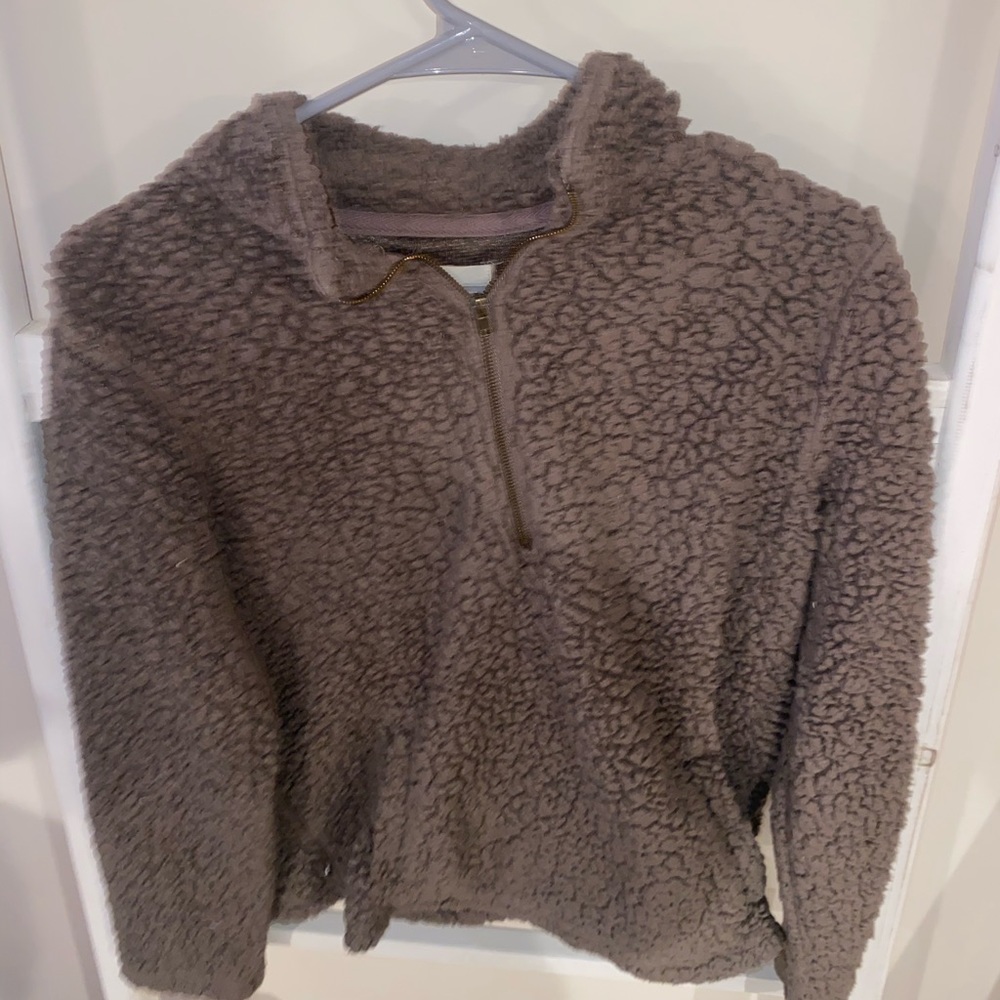 Crew neck